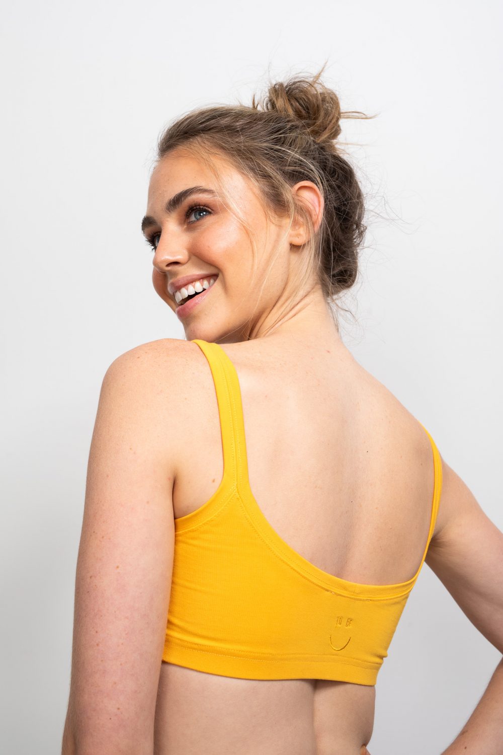 Our Happy Crop Marigold is a new favourite in The Happy People's To Be Collection. It features our iconic To Be U logo embroidered on the back centre.