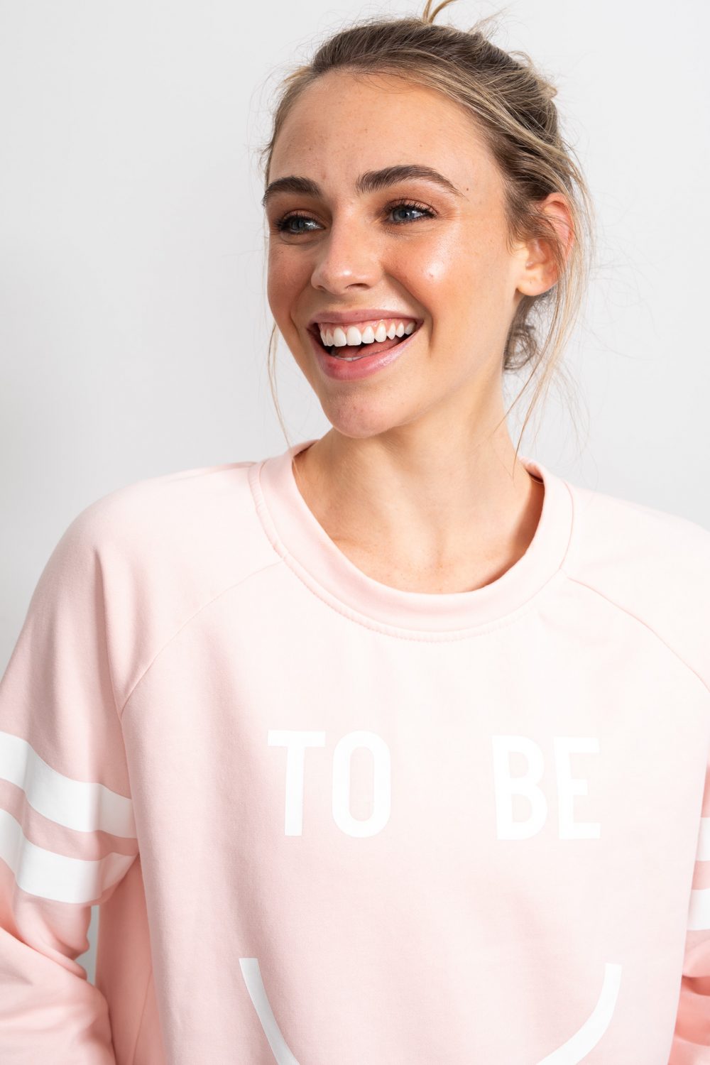 Happy Raglan Sweater Pink